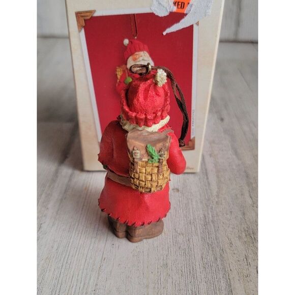 Hallmark 2003 Kris Kringle ornament Xmas Santa Claus rustic - Picture 4 of 7